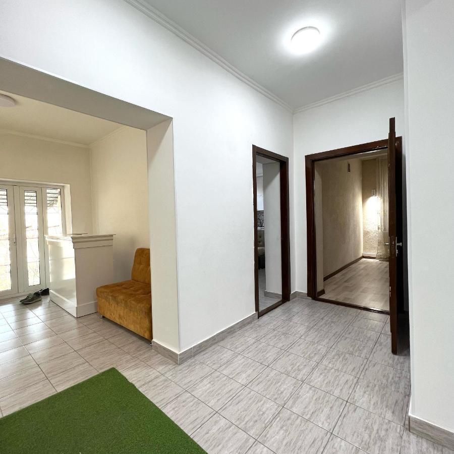 Abs Guest House Osch Exterior foto